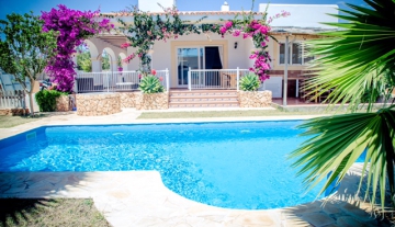 Resa estates Ibiza property for sale sant jordi tourist license house and pool .jpg